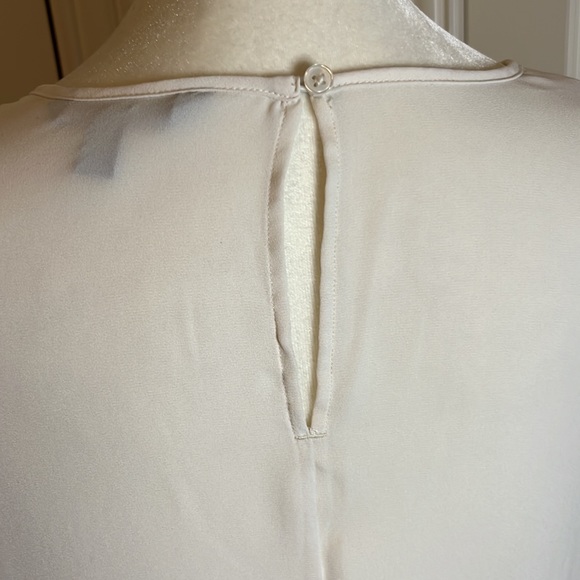 Banana Republic Cream Blouse - Picture 6 of 9